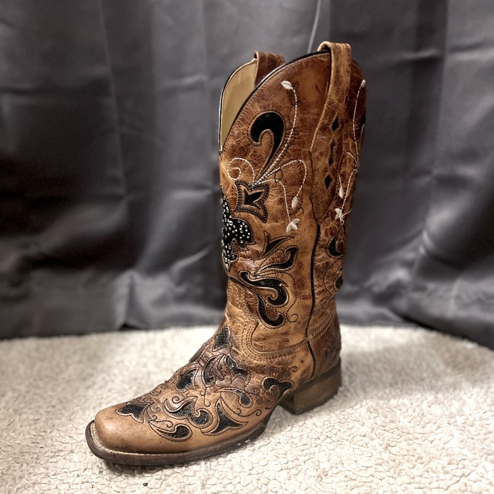 7.5  womens coral Fleur De Lis Brown leather sequin western boots